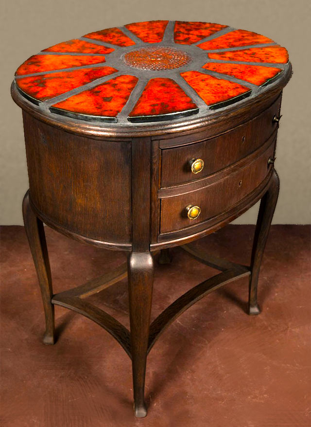 owalny stolik w stylu vintage